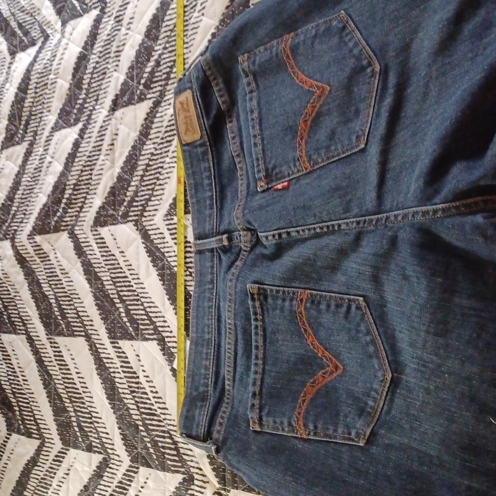 Women's Levi jeans - Picture 5 of 5